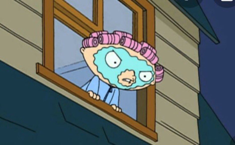 gio__palace's tweet photo. This gonna be me if they gonna keep doing fireworks past 12am https://t.co/La7MzIOSrj