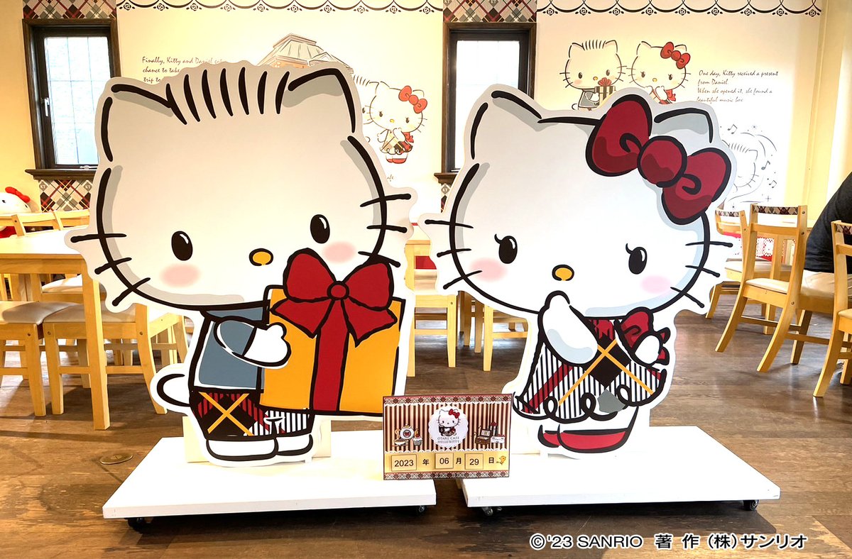 『OTARU CAFE×HELLO KITTY』2階のカフェも素敵ですよ♪小樽観光の記念写真を撮っちゃいましょう!

#小樽 #ご当地キティ #gotochikitty #ハローキティ #凯蒂猫 #헬로키티 