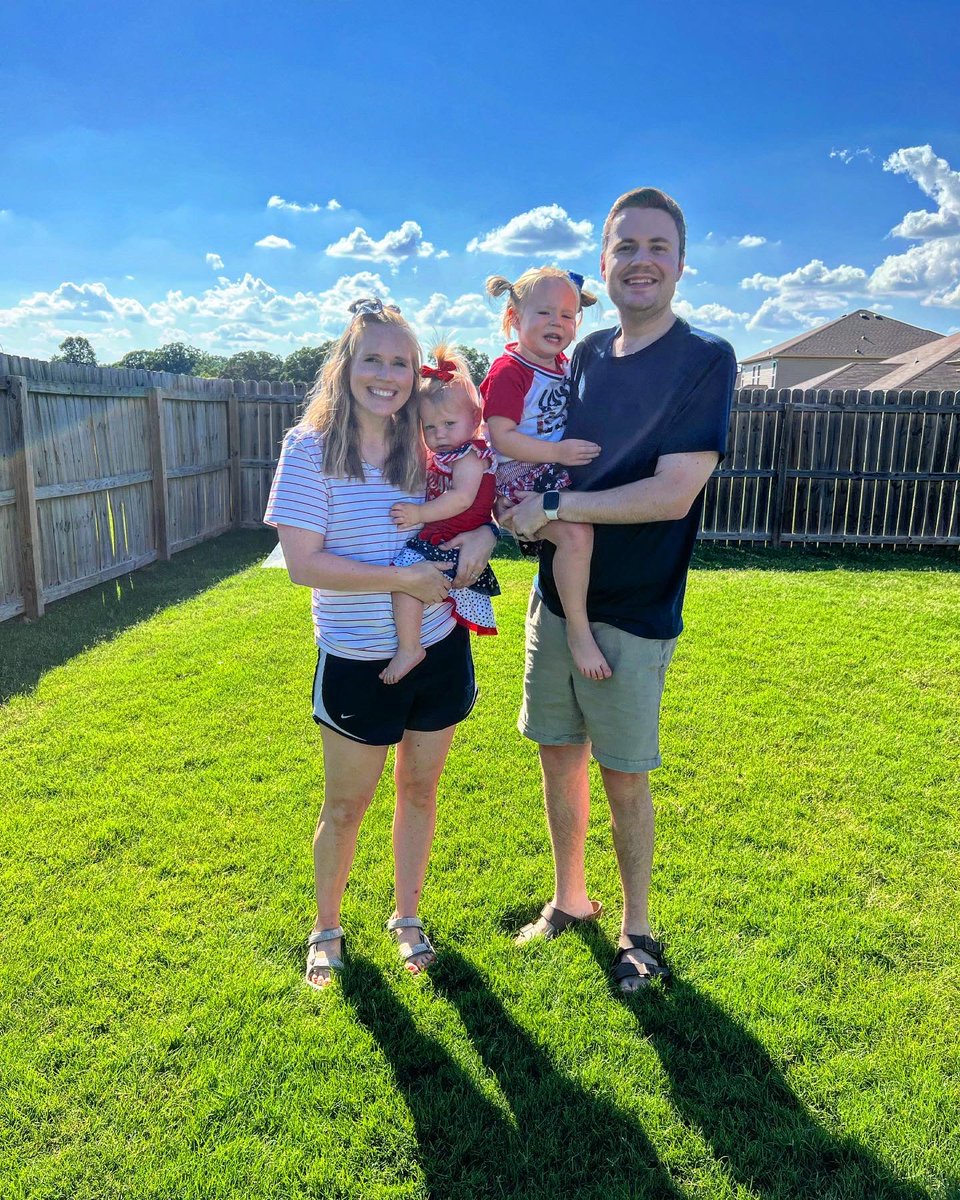 TylerDavis93's tweet photo. Celebrated our country’s independence with the only three girls I’m willing to give up mine for! 🤣
Happy Birthday, America! #4thofjuly #davisfam https://t.co/IssVHDo2jR