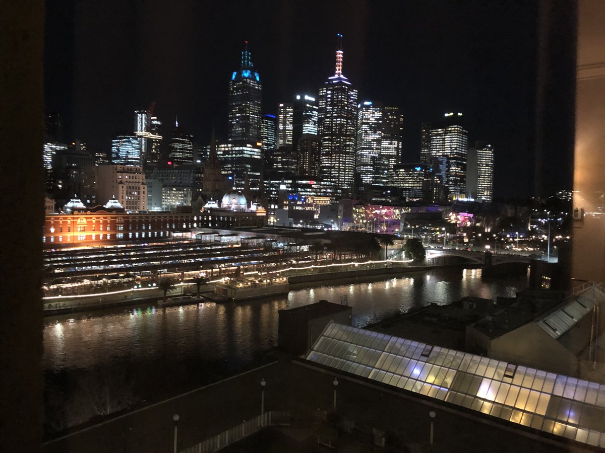 Always a wrench to leave Australia. I love so many things here - my (surprisingly many) friends, musicians and others; the gorgeous cities; the food, the coffee, the wine; and so on. The only thing I WON'T miss is the jet lag (although now of course I'll start all over - joy).