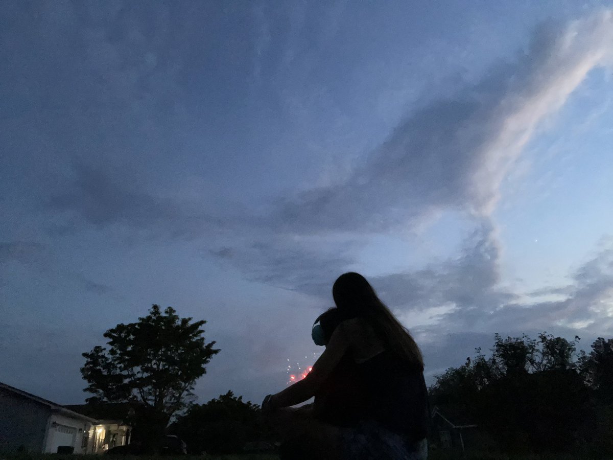 Faithers_2's tweet photo. Happy 4th y’all 🎆❤️🤍💙 https://t.co/wFKZtB2Kyn