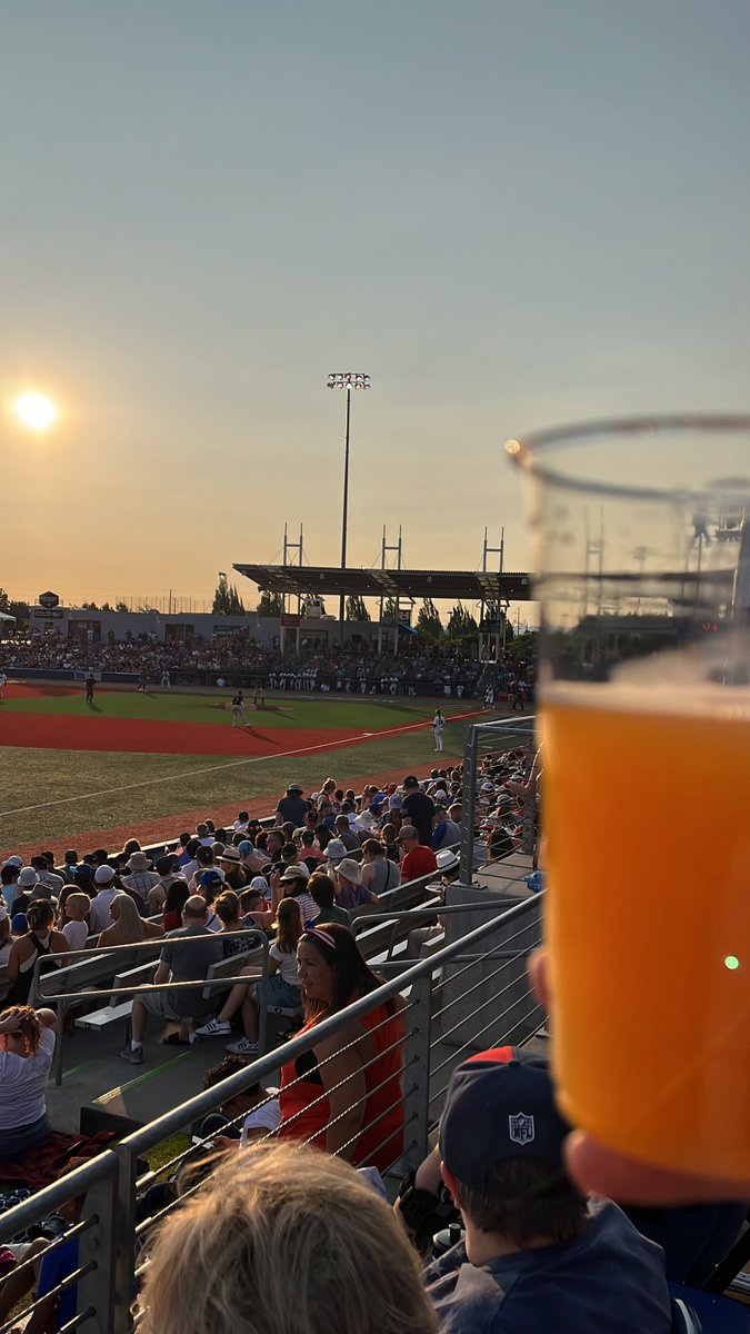 Cheers 🍻 #Happy4th #GoHops