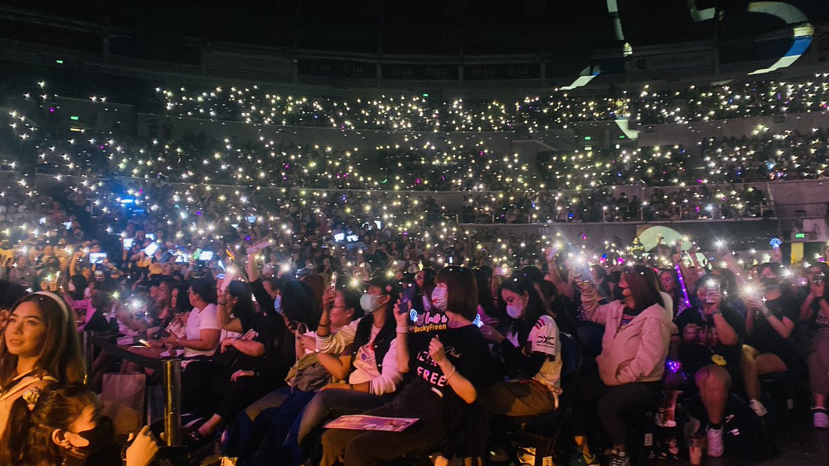 pauline_publico's tweet photo. A night to cherish and remember forever. 🫶🏻 The power of FreenBecky. Thank you #FreenBeckyAromagicare Family.❤️

#Aromagicare #FreenBeckyAtTheBigDome
@srchafreen @AromagicareWide @AngelssBecky https://t.co/5LFn52zXD5
