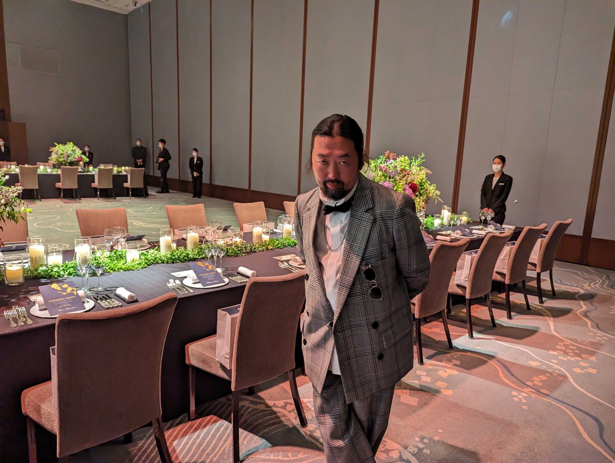けんすう tweet media