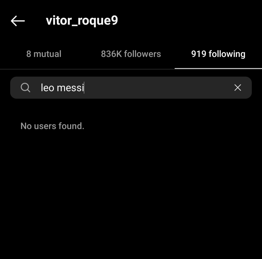 timesofball's tweet photo. Vitor Roque is a Ronaldo fanboy 😂. Now Watch Barca make him say Messi is the goat 😂😂😂. https://t.co/O1CWHwH2jJ
