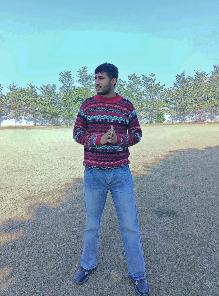 ARYAN__MOHAN's tweet image. 🌟 Exciting Beginnings! 🌟

Thrilled to kickstart my journey as a first-year CSE student! 💻🎓 Ready to immerse myself in the world of coding, algorithms, and problem-solving. Let&apos;s connect, learn, and shape the future of technology together! 🤝✨

#CSEStudent #LearningJourney