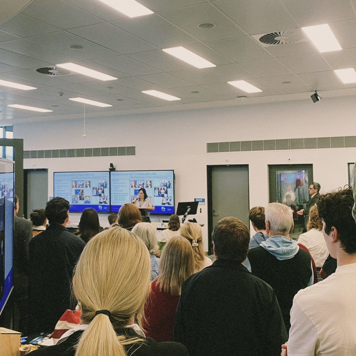 Alicia Campbell (@allyneuro) on Twitter photo 🎉🧠 Happy 5th b'day LABS 🧠🎉 Event ft. #VR brain tours, #3Dprinting, findings and pt experiences. My passion for neuroscience skyrockets at <a href="/usceduau/">UniSC: University of the Sunshine Coast</a> Thompson Inst. 🚀
Honored to contribute with EEG & data crunching! 📊 Kudos to all brainiacs involved! 🌟
#BrainScience #YouthMH 🎉🧠 Happy 5th b'day LABS 🧠🎉 Event ft. #VR brain tours, #3Dprinting, findings and pt experiences. My passion for neuroscience skyrockets at <a href="/usceduau/">UniSC: University of the Sunshine Coast</a> Thompson Inst. 🚀
Honored to contribute with EEG & data crunching! 📊 Kudos to all brainiacs involved! 🌟
#BrainScience #YouthMH