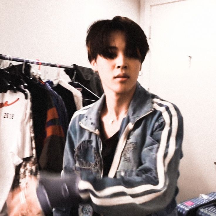 ygmivaron's tweet photo. Un #yoonminau donde tener mala memoria le pasa factura a YG.

O en donde JM y YG son mejores amigos, pero JM odia a la nueva pareja de su bestie. Y YG siempre se olvida de los planes que hace con ambos. https://t.co/hgwpLIAvm1