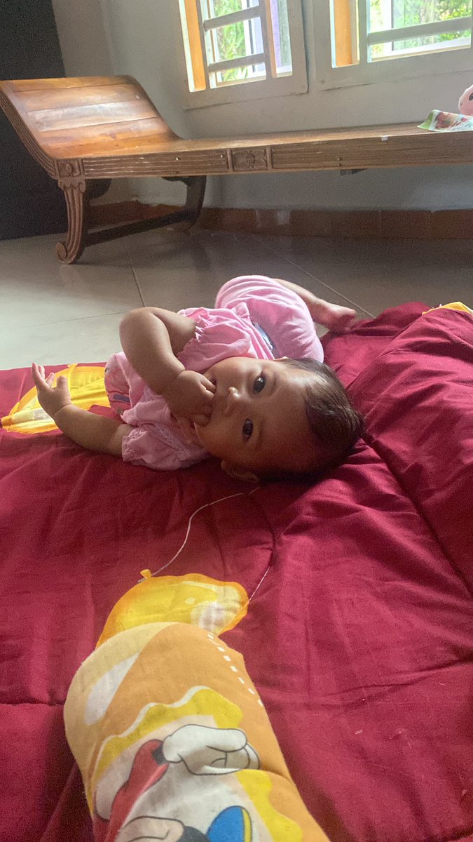 adlinurhazeera's tweet photo. Nasib baik ada bunga mama ni si dahlia 🥺 Terubat sikit hati..walaupun bukan anak aku.. https://t.co/qzOfoVIwQO