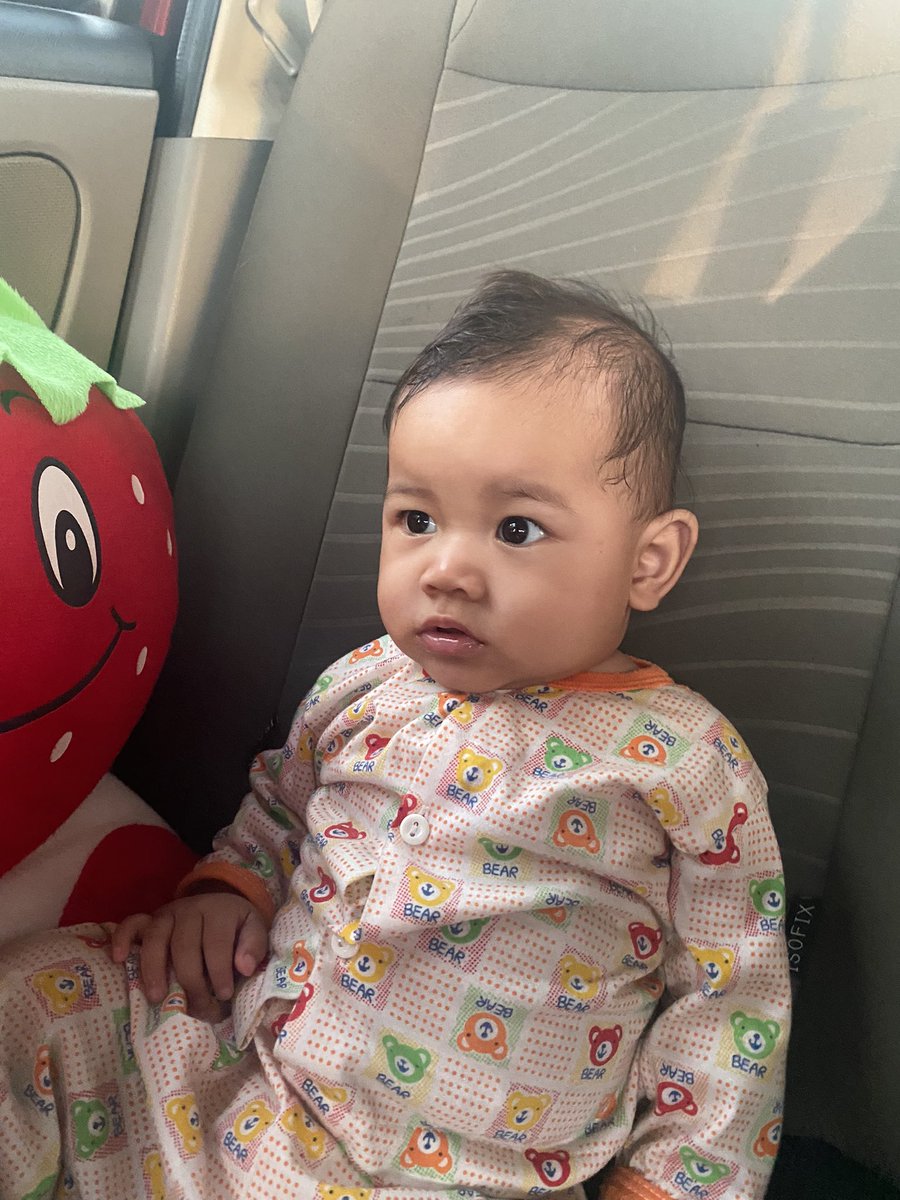 adlinurhazeera's tweet photo. Nasib baik ada bunga mama ni si dahlia 🥺 Terubat sikit hati..walaupun bukan anak aku.. https://t.co/qzOfoVIwQO