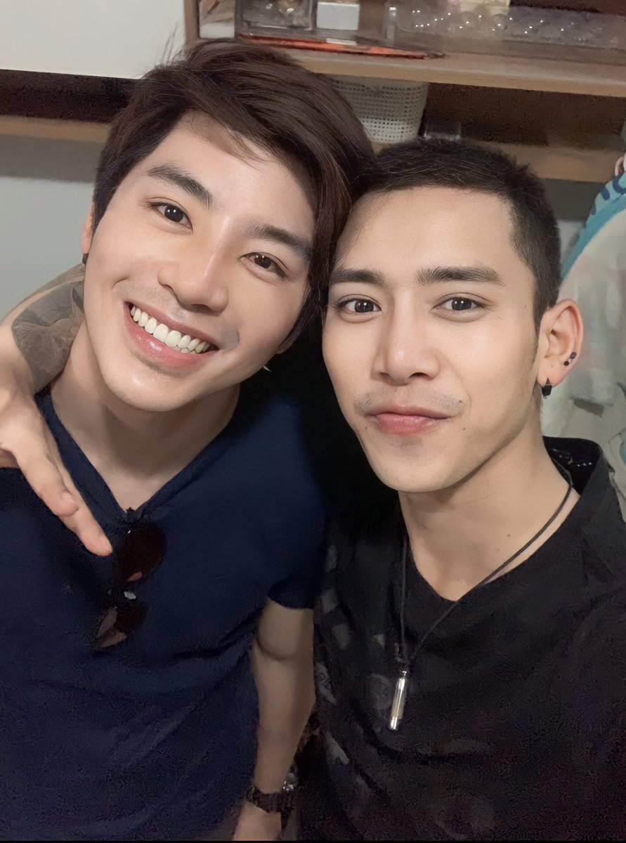 art_tinwiphat's tweet photo. 🧡 แรงบันดาลใจดีๆ ในวันนั้น กับอีกก้าวหนึ่งในความสำเร็จของตัวเองในวันนี้

💌 ความฝันที่ยังคงค่อยๆเดินหน้าต่อไปเรื่อยๆ ด้วยความสุข ความตั้งใจ กำลังใจจากตัวเอง จากคนที่เรารักและคนที่รักเรา สู้โว้ยยยยยยย ✌🏻🧡

#ARTTIN #อาร์ตติณณ์ #บ้านอาร์ตติณณ์ https://t.co/QtG40MpVJf