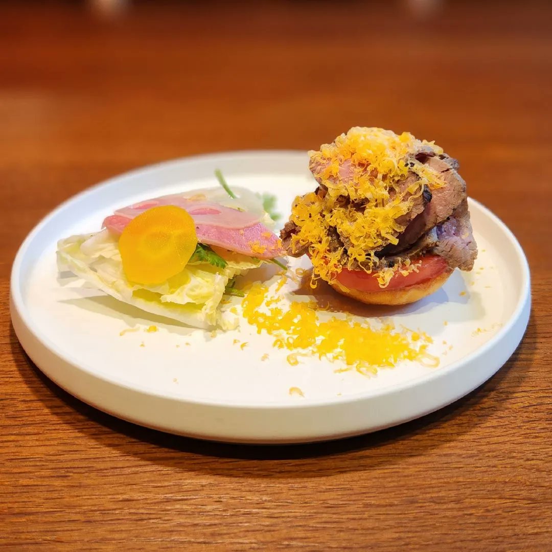 Shige19751025's tweet photo. 又三郎 本店を★5と格付けしました。
食べログ『3.84』
『BRONZE2019』
『焼肉WEST百名店2022』
熟成肉ランチ￥7,000
・又三郎特製サンドイッチと...
お店情報→https://t.co/c2HCGTlSIF #ライブドアグルメ https://t.co/BoHeLpxsBl