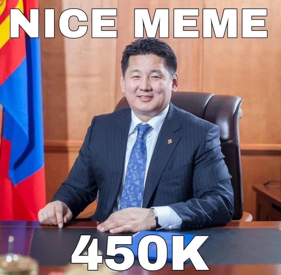 Хүрэлсүх ерөнхийлөгчөө битгий ДАРАНГУЙЛАГЧ шиг аашлаач!!!!!
Одоо өөрийн тань өмнөөс гомдол гаргаж иргэнээ шөнөжин тамлаж залхаан цээрлүүлсэг алба хаагчдаа хариуцлага тооцож, иргэнээсээ УУЧЛАЛТ гуйна уу😑