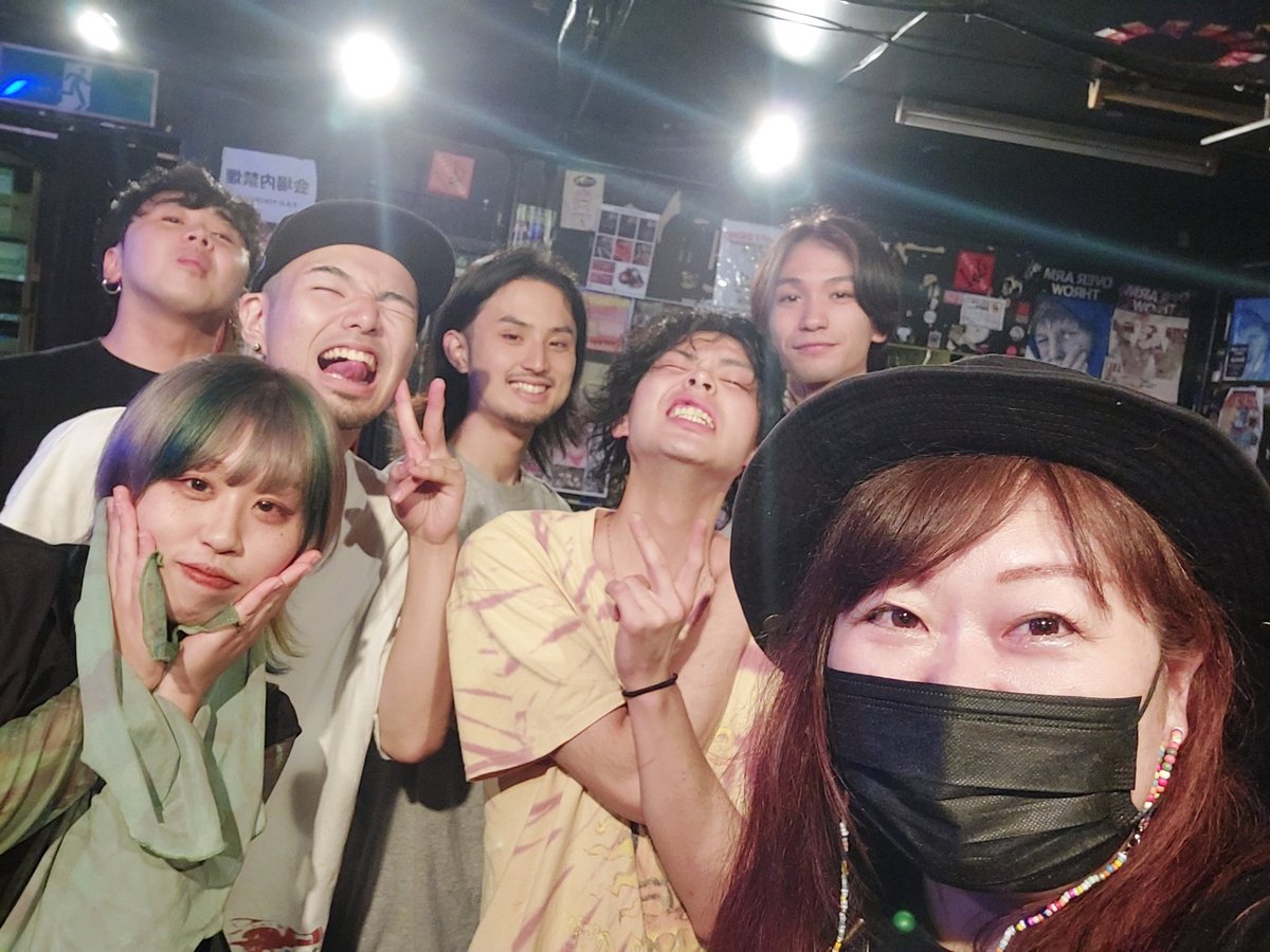 genko_Piii's tweet photo. 2023.7.4横浜にNavvvy【@Navvvy_official 】観に行ってきました😊✨
めっちゃ楽しかった~~~🤭
今日もぶちかましたよね~~~😆🤘
全国ツアー始まるからどんどんファン増えて欲しいなぁ~~~☺️
対バンしてたぷにわさんもめっちゃかっこよかった😊👍
#Navvvy
#commuovere
#ぷにわ
#FAD横浜 https://t.co/c3OFVFnDYg