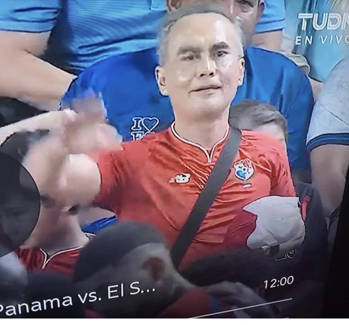 El Gallinazo🇵🇦 tweet media