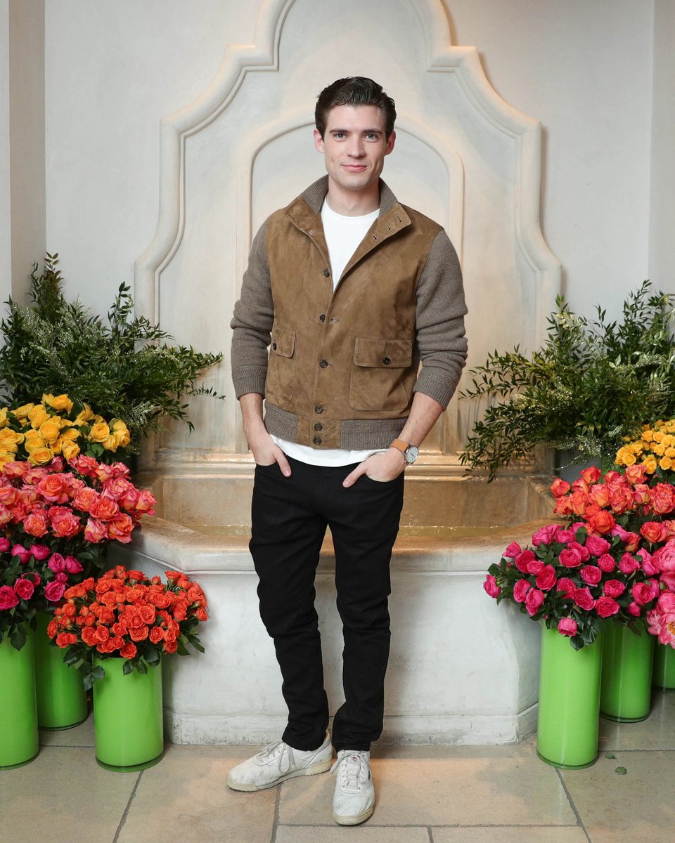 dcorenswetweb's tweet photo. 📸 David Corenswet attends the Polo &amp; Vogue Holiday Event on December 18th, 2019 

🔗https://t.co/oyOV7HXh0g https://t.co/DWJH3xaaBj