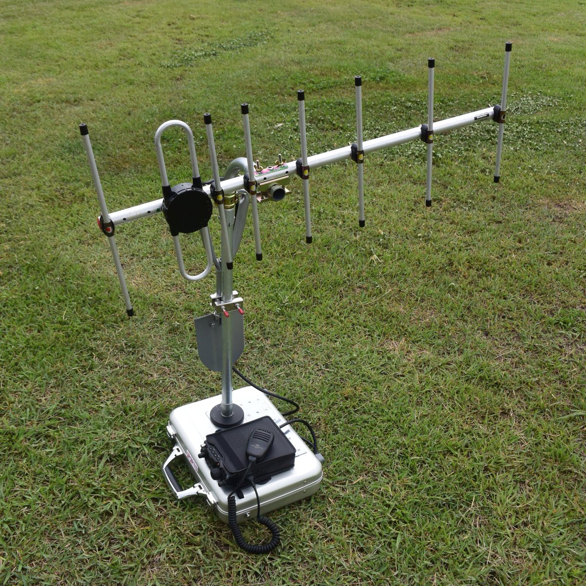 大阪府岸和田市 ＠JP3PTS /3 📡☁
先ほど #430FM で交信有難う御座いました。😊
#マグネット基台改　#435WH8　#FT817ND　#移動運用 #アタッシュケース基台　#アマチュア無線　#八木アンテナ #愛彩ランド
＠JO3SAU　河内長野市 59+60dB!
＠JN3GHN　神戸市 59+20dB!
＠JO3HEI　寝屋川市 59+60dB!