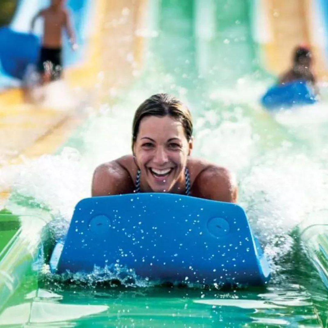 When the sun comes out and the weather gets hot, slip into your swimsuits and have fun in the water. Here are our refreshing ideas to enjoy summer.  👙☀️💧🧴 #quebeccite
 
👉 bit.ly/PoolBeached2023