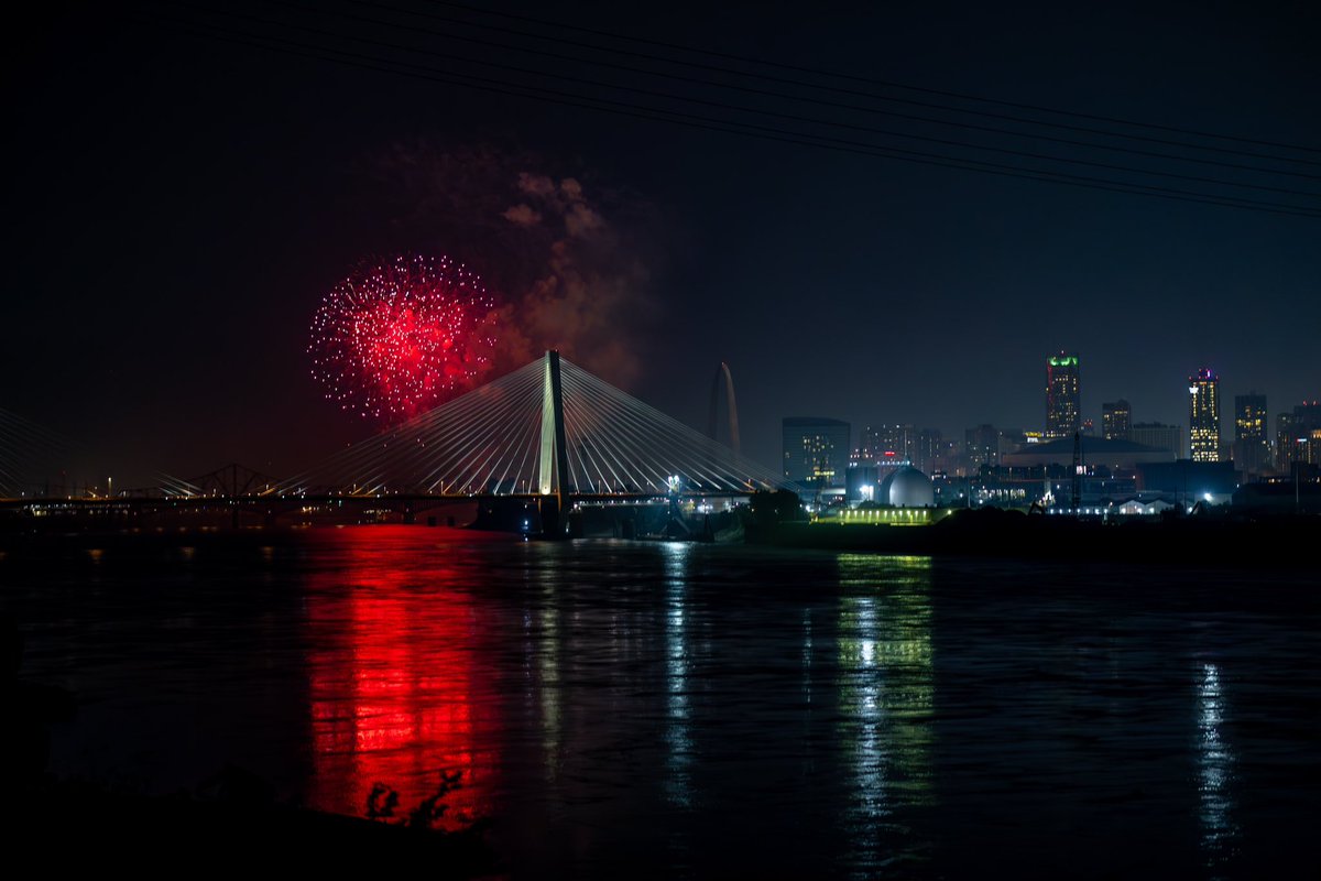 If you like this shot, thank my dog Beau.  He was scared but till let me get this shot.  #Stlouis #4thofJuly <a href="/stlmag/">St. Louis Magazine</a>