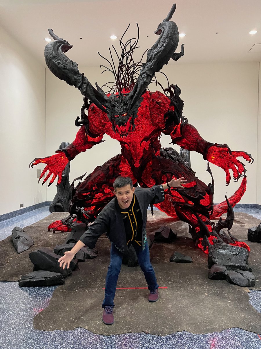 rich_ung's tweet photo. Channeling my inner Eikon while at #AX2023 @finalfantasyxvi #IFRITONTOUR https://t.co/lfVkPNEkH9