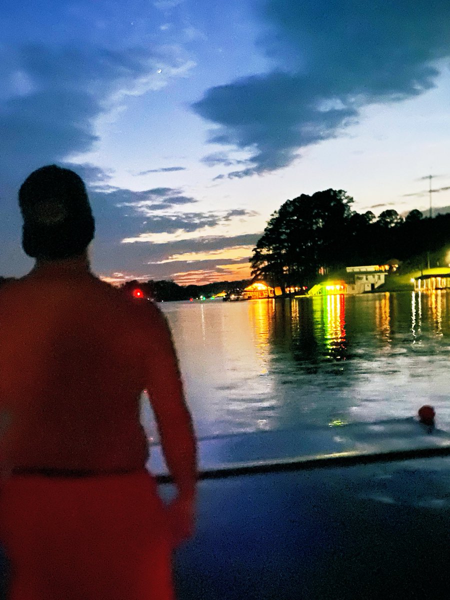 Hayden_bsbl2024's tweet photo. Happy Independence day! 

Celebrating the 4th here at Lake Jacksonville, Tx in between tournaments. Can’t wait to play this weekend with @MustangsDallas #4thofJuly #FIREWORK #stackinbills https://t.co/hUG7OSFxTE