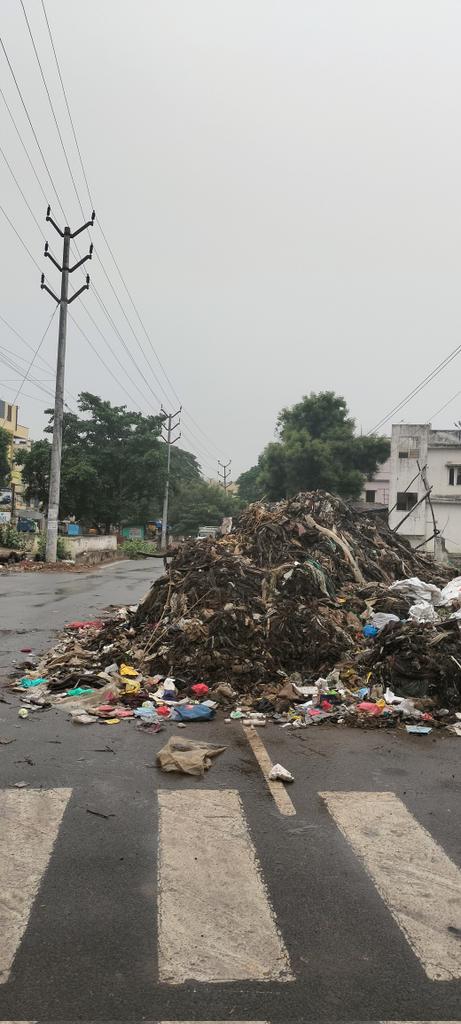 _its_rajesh's tweet photo. It's been one week now, gvmc left the  garbage here and indeed nobody is care to talk 
dear @GVMC_VISAKHA please I hope you  look forward to this issue 
Area : opposite chaitanya college,samatha nagar old gajuwaka 
#vizag #EcoVizag #swachhsurevekshan2023 
#gvmc https://t.co/X6dIEuzGHd