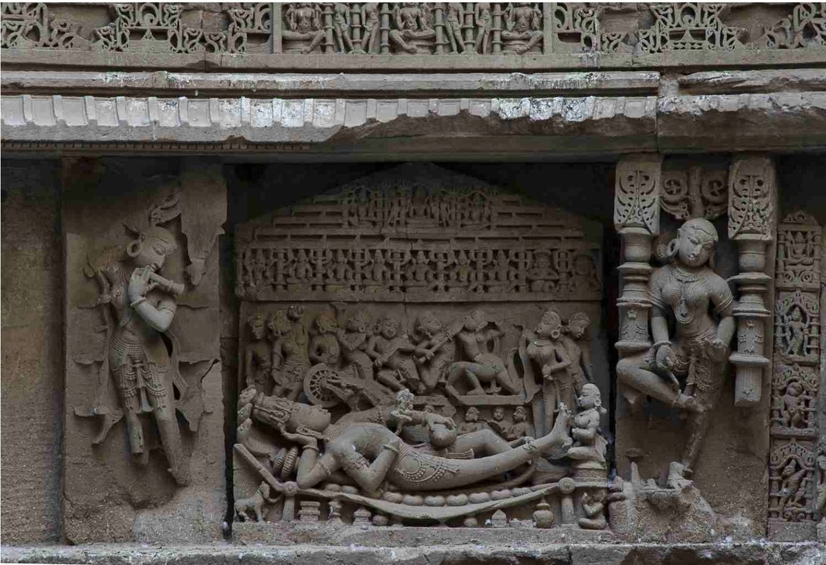 vmistweet's tweet photo. @caaaiis Vishnu in his Sesasayi (sleeping on the coils of the divine serpent) form is enshrined in the Well Shaft of the #stepwell patronised by Queen Udayamati in her capital #Patan, #Gujarat. This seven levels deep step well was conceived as an inverted temple of Lord #Vishnu. https://t.co/W8MRDhp1LL