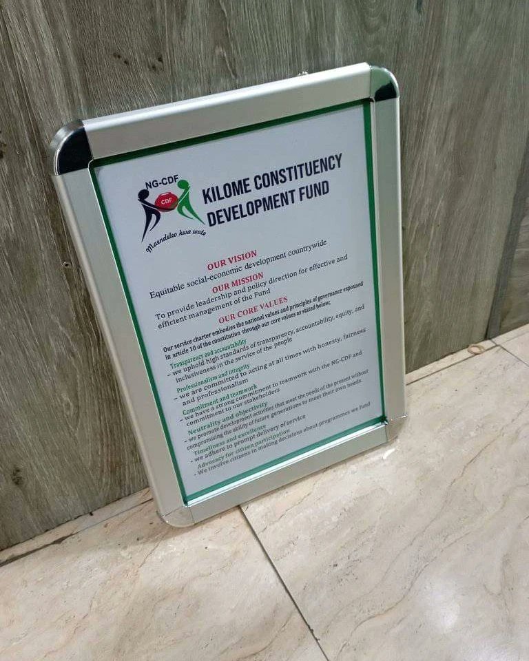 BrandsCj's tweet image. Get your company statutory documents, licences &amp;amp; certificates in a professional inventory keeping #SnapperFrames Available in all sizes. We do countrywide deliveries within 24hrs. Contact us on 
☎️ 0723828823/0737266534 info@cjaybrands.co.ke   cjaybrands.co.ke