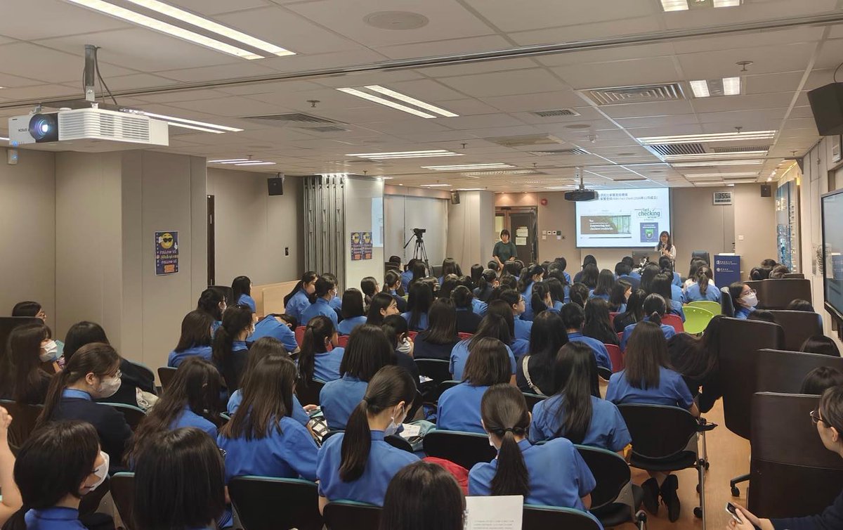 HKBUFactCheck's tweet photo. On June 28, 2023, over 100 students from St. Stephen’s Girls’ College visited the School of Communication, HKBU. HKBU Fact Check hosted a lecture for the students, sharing the features of misinformation and the basic skills of fact-checking.

#HKBU #HKBUFactCheck #FactCheck https://t.co/2LIMM5QxW9