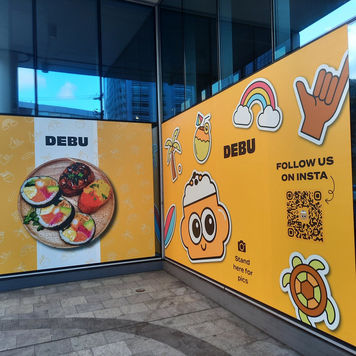 Came across a restaurant called DEBU yesterday
Not sure why it's called that but in #Japanese debu means fat (like when you call someone fat)
I guess you could make the argument that's a great name for a restaurant
#Hawaii #honolulu