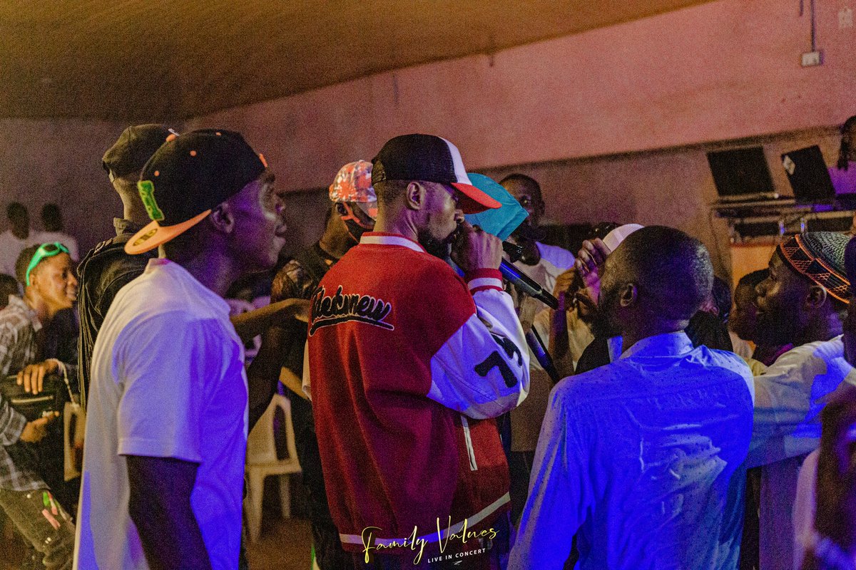 IntFcm's tweet photo. Moments From 
FAMILY VALUES LIVE IN CONCERT 
@ClassiQ_ @terrytharapman @khalidjoness @ijhaywonder @TadyJerry @Talk2Capt @Maikielyungin1 @VictorVyrex @zionmosesh @4wardwego @skyman219 @AuduLys @Gwariloaded 
#FVC
#FCM https://t.co/DBWMwYSBoF