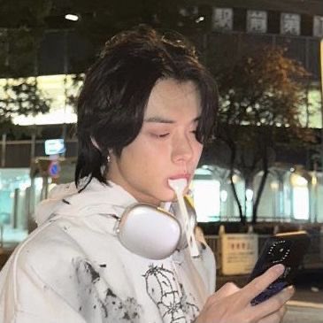 hii !! im aiko ^^ im lookin for interactive moots !!

- he/any, minor, filo
- not new to #kpoptwt / #stantwt 
- ults; svt, txt !! i stan a lot of other groups tho
- any fandom is welcome too!
- pls rt and like ^^ (i fb)
