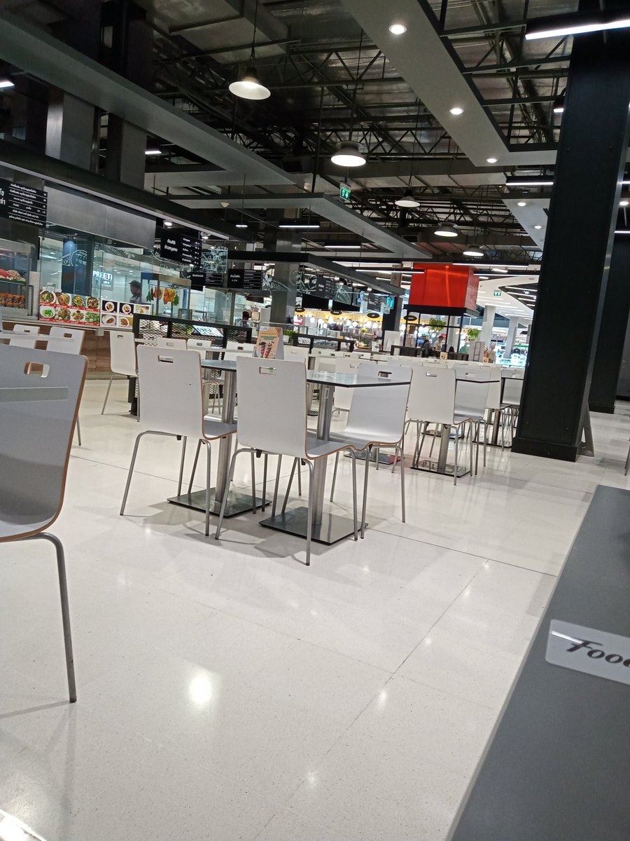 Chawan42T's tweet photo. มานั่งกินข้าวเป็นเพิ่นหน่อย😆😆
#กาญจนบุรี #ท่าเรือ #ท่ามะกา https://t.co/SJ79Owty6C