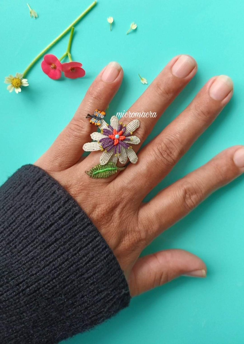 micromacra_'s tweet photo. Anillo ajustable🌸🦋
.
.
#macramering
#micromacramering
#micromacrame
#macrameartist
#macramemoderno
#HechoaMano
#macramejewelry https://t.co/IyUmxyvilO