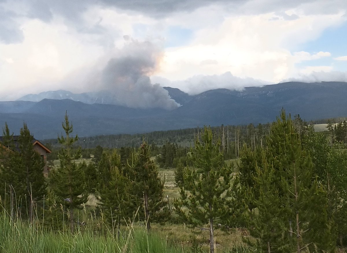 sheridanswim's tweet photo. Praying for Tabernash and safety of all those fighting  #DevilsThumbFire 

#Colorado #fire #cofire #devilsthumb https://t.co/ZeFmWeITlK