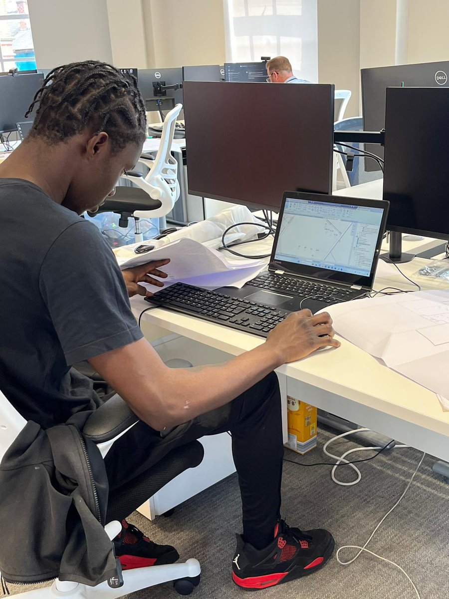 We are delighted with the progress Ovie has made since turning his life around Ovie has just completed one week of work experience with our partners @ChordConsult & is now preparing to apply for an apprenticeship #BuildingFutures #SocialMobility #Employment #GivingOpportunities