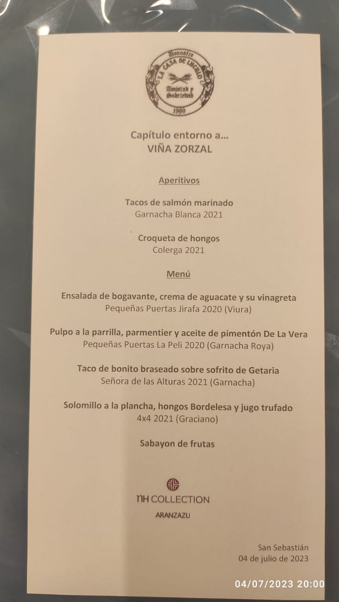 Preciosa Cena Armonía de la Cofradía La Casa de Luculo con los vinos de <a href="/vinazorzal/">Viña Zorzal Wines</a> del gran <a href="/XabiWine/">Xabi Sanz Larrea</a> vinos llenos de frescura, terruño, finura y esa garra de Osasuna, eskerrik asko Xabi , eres un tío extraordinario