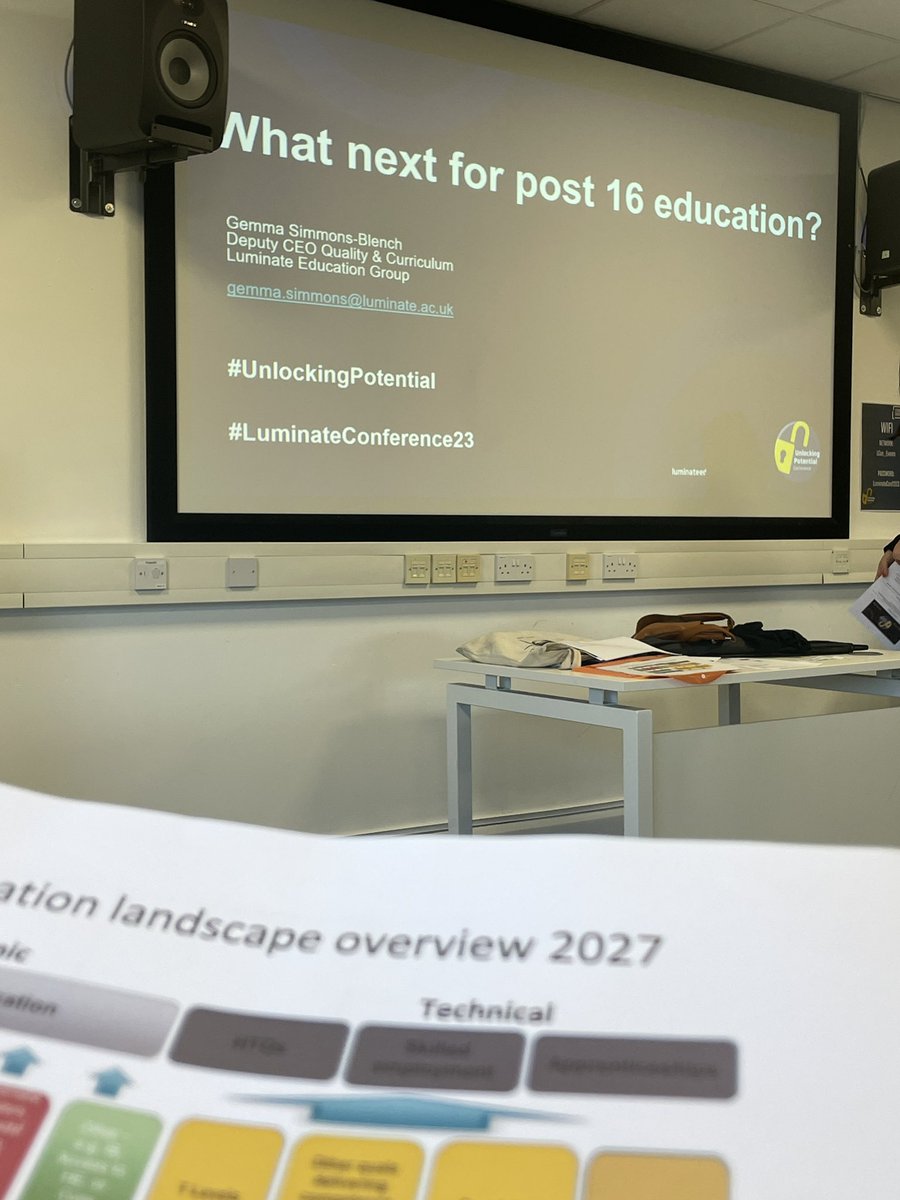 Victoria - (Art & Design Lead) tweet media