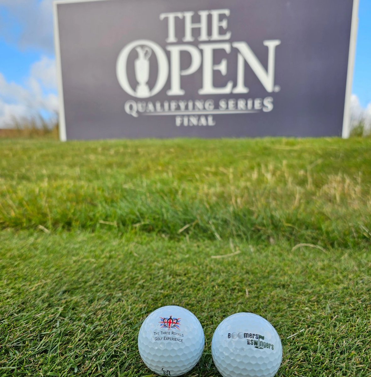 ThreeRoyalsGolf's tweet photo. Great day caddying for the hugely talented @JackBrooksUna yesterday. With @mattsjwallace .Shout out to @westlancsgreens for their course prep. Awesome! 

Tag any American contacts in this post and let's sort them out a trip to visit this magical coast of Links golf. https://t.co/IAEKLtRR6n