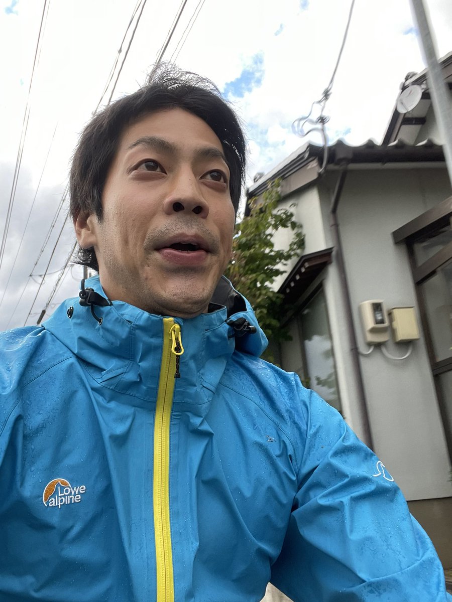 nicchasann's tweet photo. 免許ないやつはチャリ
雨でもチャリ
きもちい🎵 https://t.co/bzE8ApReFI