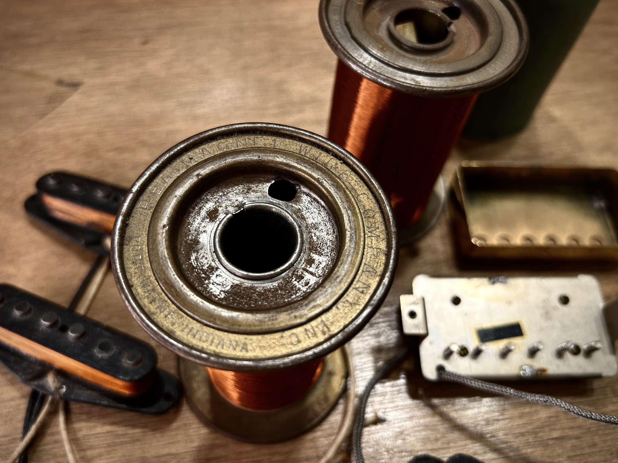 JUN TONE PICKUPS on Twitter "ある御方のご厚意により 1930〜40年代製造と推測される Rea