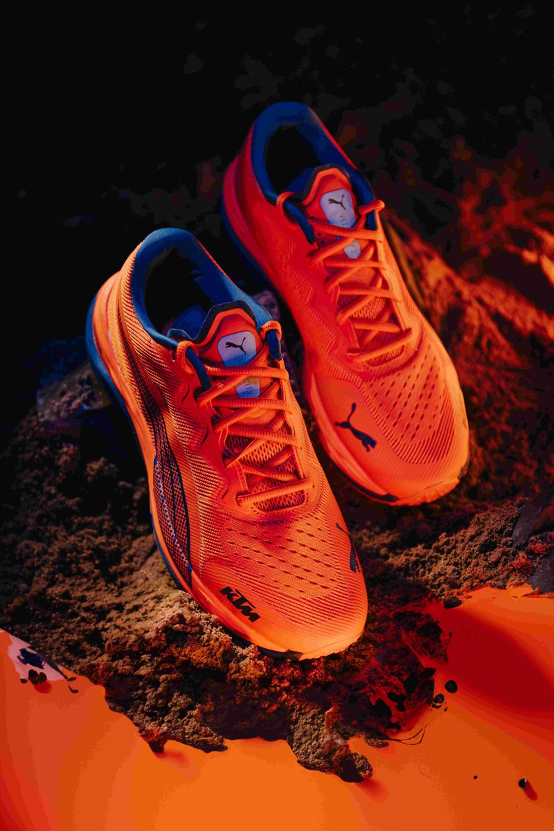KTM×PUMAコラボシューズ