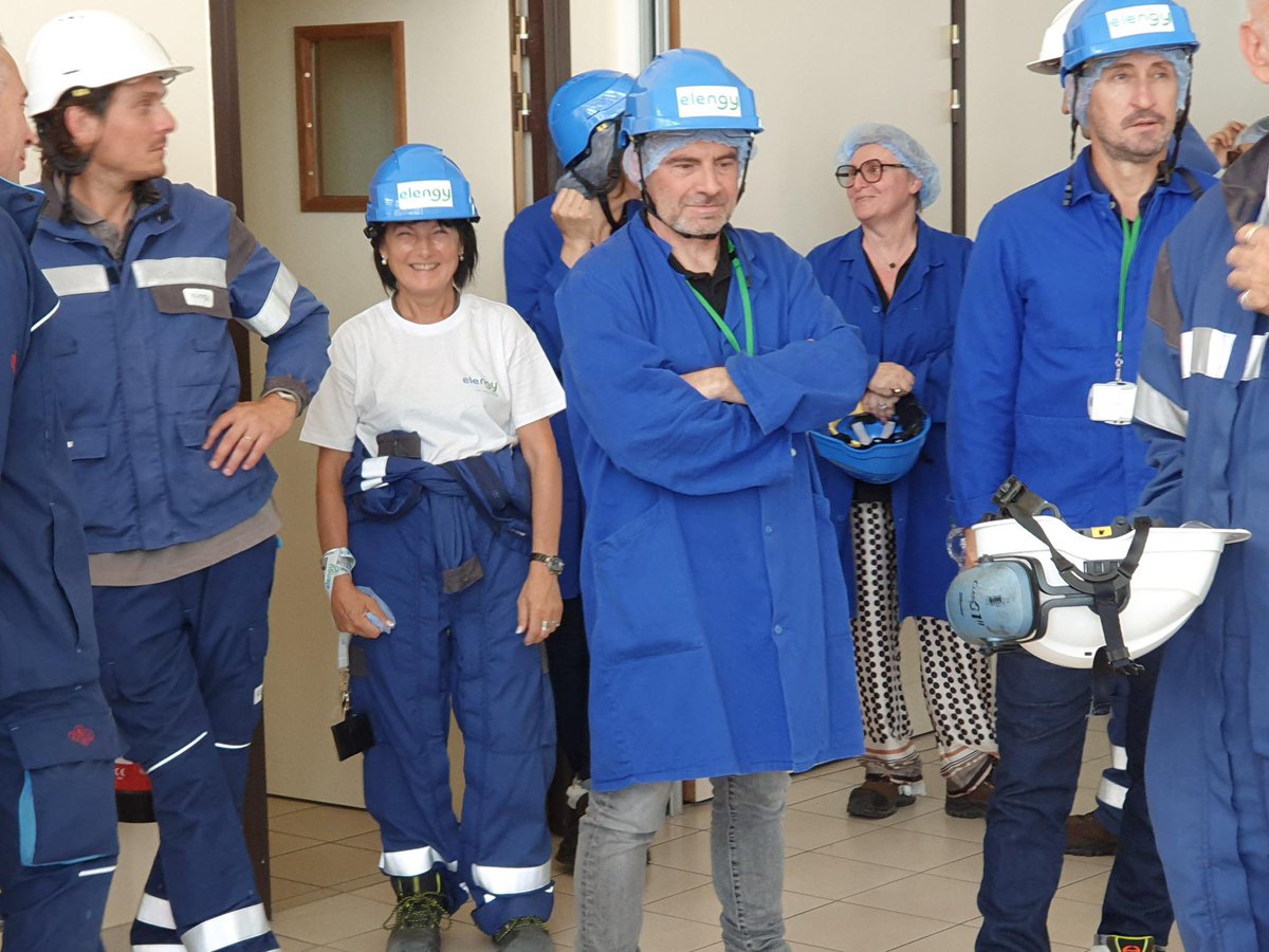 BusinessByers's tweet photo. Le staff des #BYERS en sortie au terminal méthanier @Elengy du Cavaou de la @villedefos 
Déjeuner et visite guidée du site par les collaborateurs #ELENGY dans un esprit très convivial. https://t.co/5yHyOjEVEV