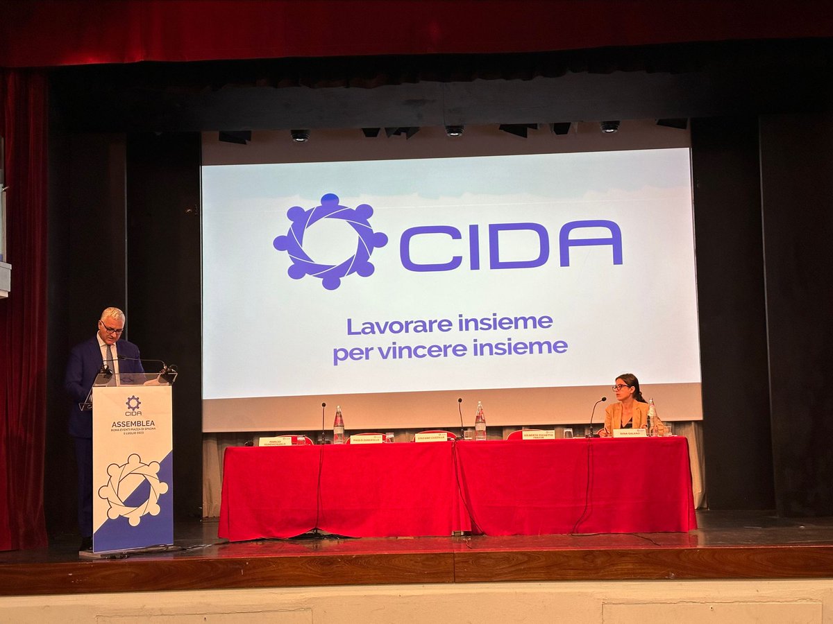 <a href="/Trevicana/">Teresa Lavanga</a> <a href="/manageritalia/">Manageritalia</a> @cida_fp <a href="/Federmanager/">Federmanager</a> <a href="/FunzPub/">Dipartimento della funzione pubblica</a> <a href="/adolfo_urso/">Adolfo Urso</a> <a href="/ZesAdriatica/">ZES Adriatica interregionale Puglia Molise</a> <a href="/Paolo_Zangrillo/">Paolo Zangrillo</a> <a href="/Mario_Mantovani/">Mario Mantovani</a> <a href="/GPichetto/">Gilberto Pichetto</a> "Le relazioni internazionali determineranno il nostro futuro: servono politiche lungimiranti, donne e uomini di competenza, la difesa delle nostre produzioni, renderci più indipendenti rispetto ad alcuni approvvigionamenti e filiere più forti"

Stefano Cuzzilla #AssembleaCIDA2023