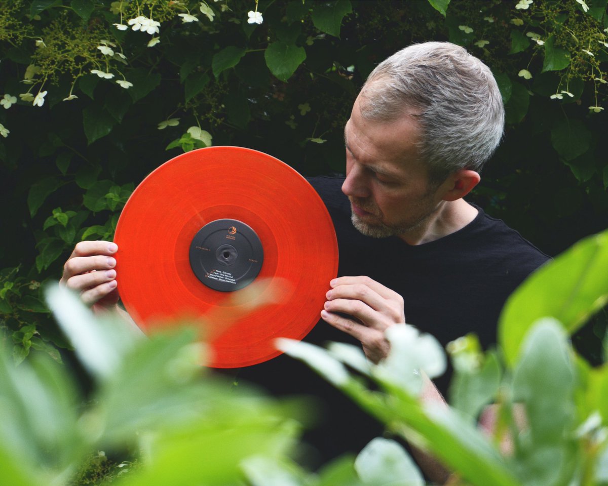 Here we go again 🏴‍☠️ I am glad to be a part of this wonderful, beautiful release, alongside NESS, Feph and Kontinum 🌹 Thank you Fur:ther Sessions for trust and supporting my art 🙏🏽 Grab your slice of this red gold! 

📸: Pani Alinka

#techno