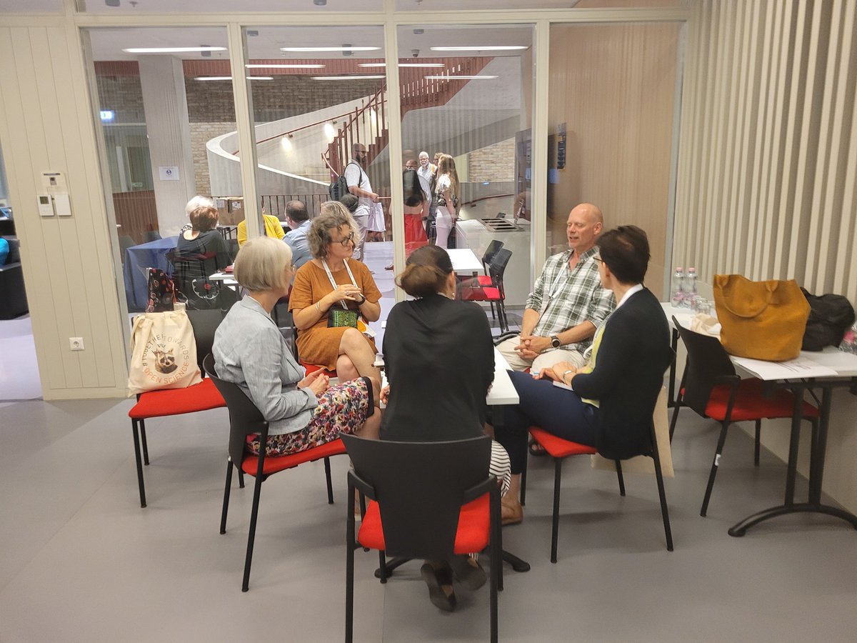 pedroprincipe's tweet photo. #liber2023 at the leadership workshop we are now running breakout groups discussing cases of conflicting dilemmas https://t.co/LqGJAi0IMQ