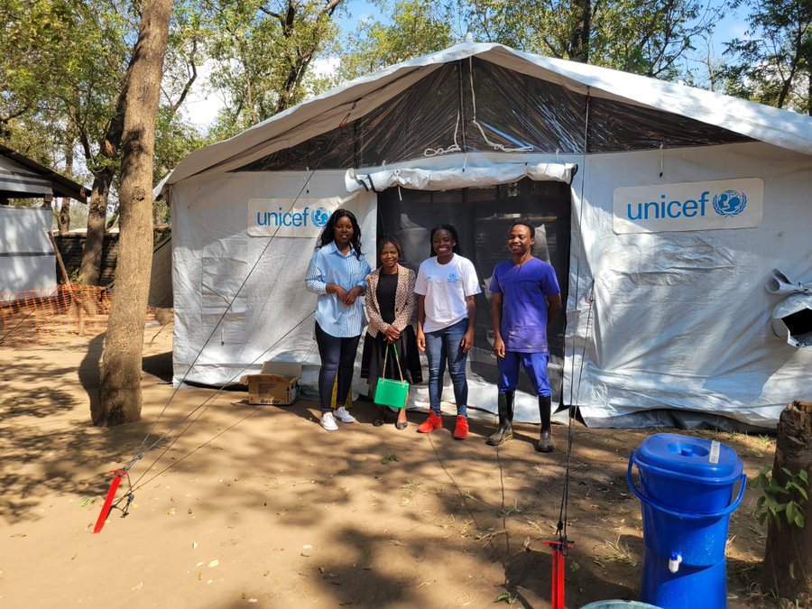UNICEFAfrica's tweet photo. UNICEF is working hard to end cholera in Malawi.
We are supporting health facilities with essential supplies, medicines and tents, especially in areas affected by Cyclone Freddy.
#ForEvery child, a healthy future. https://t.co/pcpypihcIZ