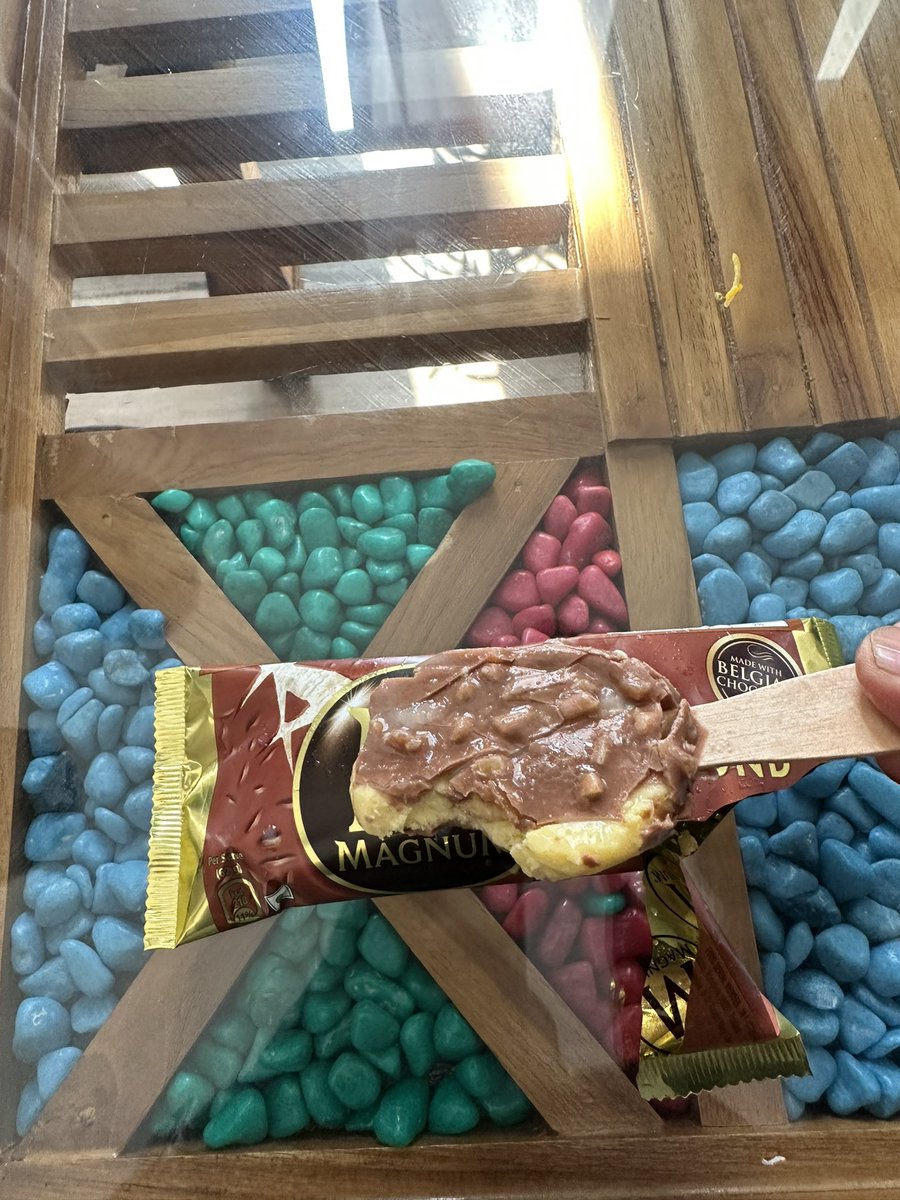 momma debra tweet media