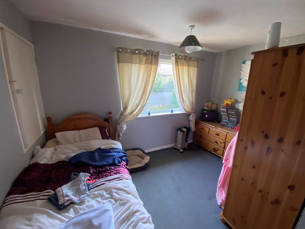 NEW TRADITIONAL AUCTION LOT - 1 BED TENANTED FLAT
- ONE BEDROOM FLAT
- TENANTS IN SITU
- 13.4% YEILD BASED ON GUIDE PRICE
- POPULAR LOCATION
- EPC - D
- COUNCIL TAX - A
sharpesauctions.co.uk/.../69-ascot-p…
#propertyauction #propertyauctioneers #yorkshireproperty #propertyhunters #ukproperty