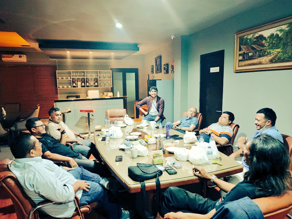 Perhatian !!!!
..
Dicari Akun yang Hilang @DonAdam68
..
Mungkin Temen temen di Partainya ada yg Tau ??
Atau memberikan penjelasan ?
..
Seperti biasanya ..😁
..
Mohon berkabar jika sudah menemukannya ya...
Tolong sampein ke doi namanya lagi HOT sekarang 😅😅😅